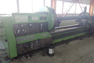 Drill collar external lathe